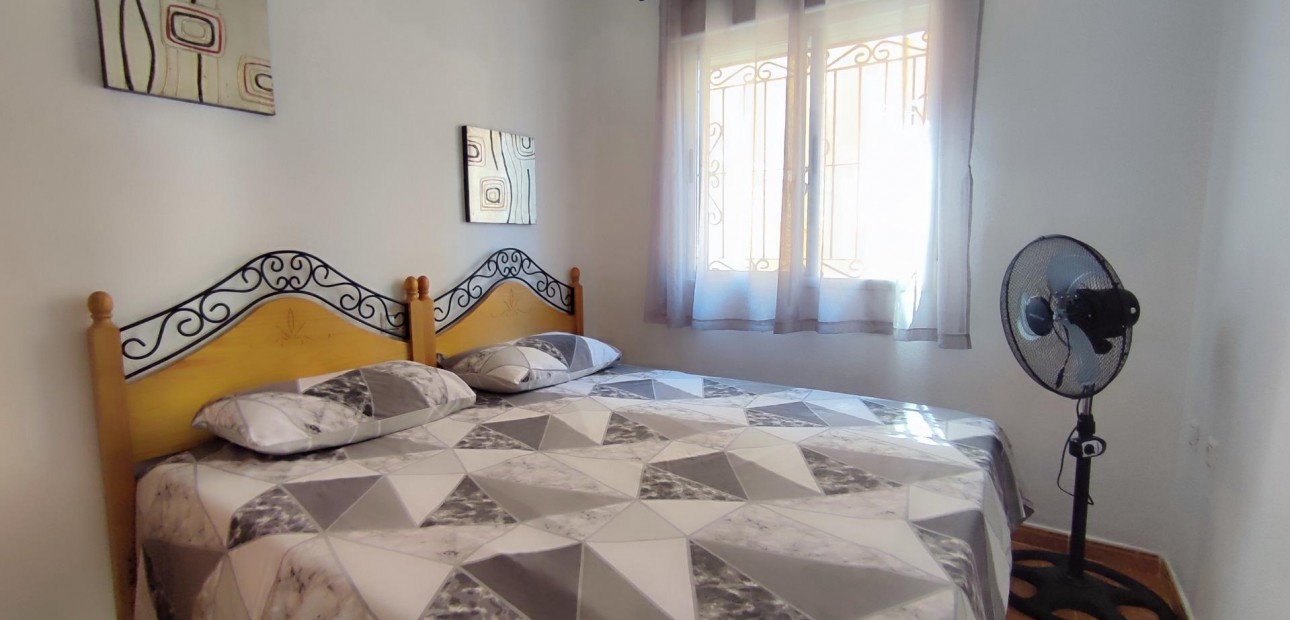 Herverkoop - Terraced house -
Orihuela Costa - La Florida