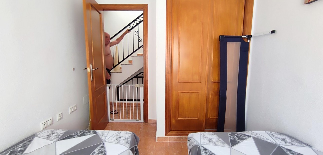 Herverkoop - Terraced house -
Orihuela Costa - La Florida