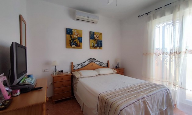 Herverkoop - Terraced house -
Orihuela Costa - La Florida