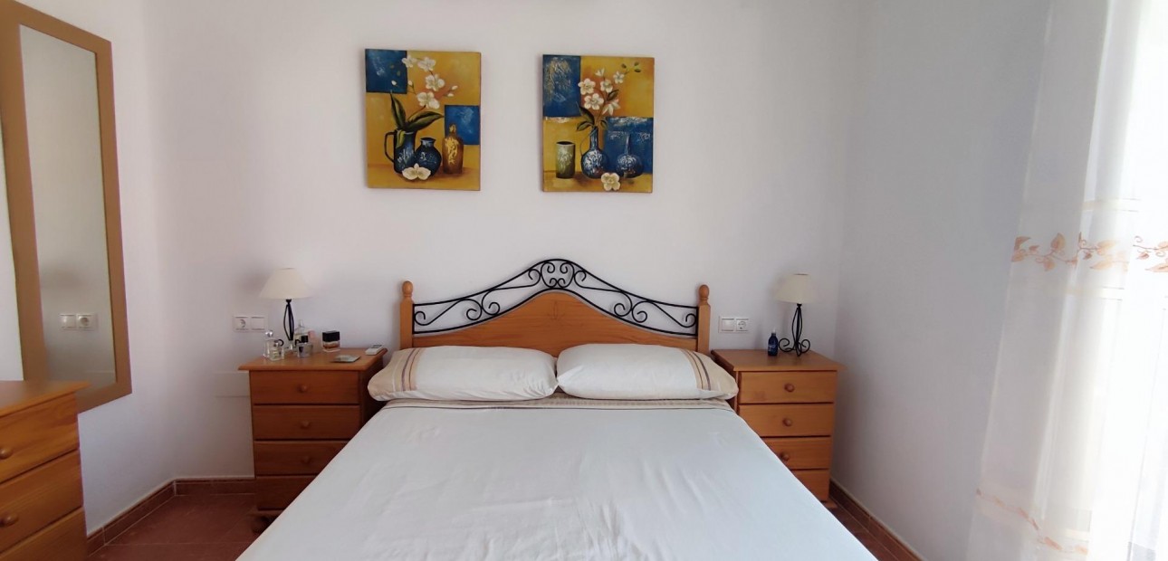 Herverkoop - Terraced house -
Orihuela Costa - La Florida