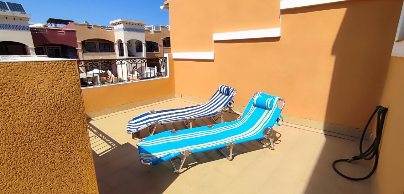 Herverkoop - Terraced house -
Orihuela Costa - La Florida