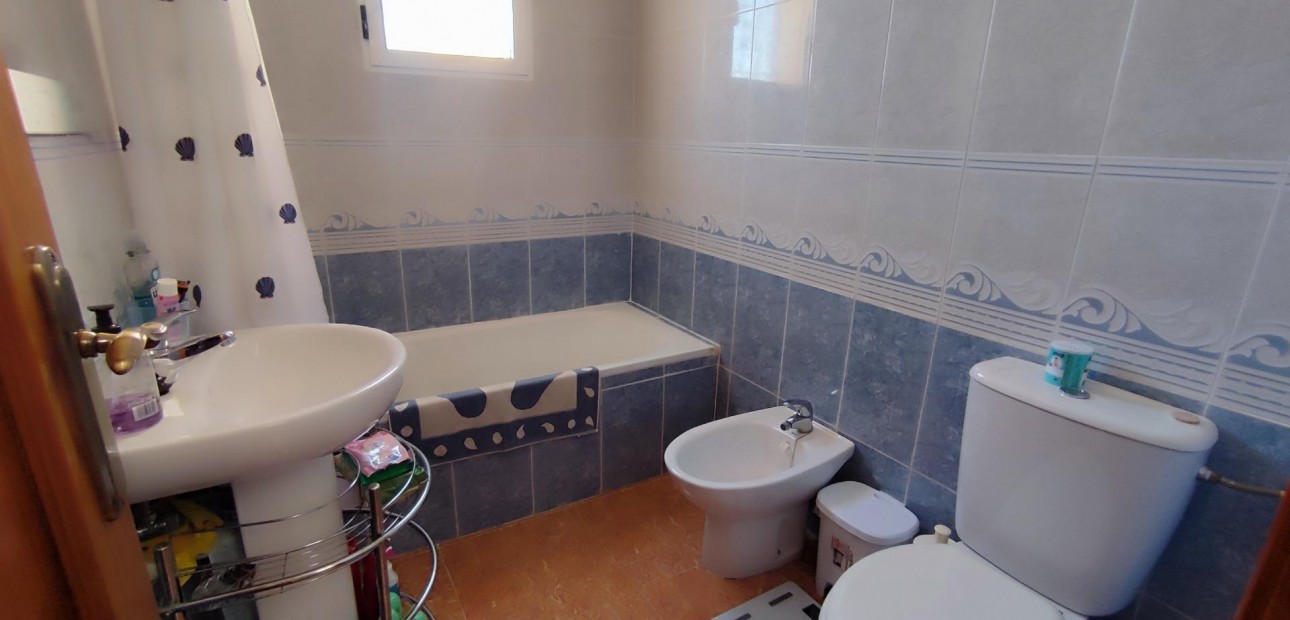Herverkoop - Terraced house -
Orihuela Costa - La Florida