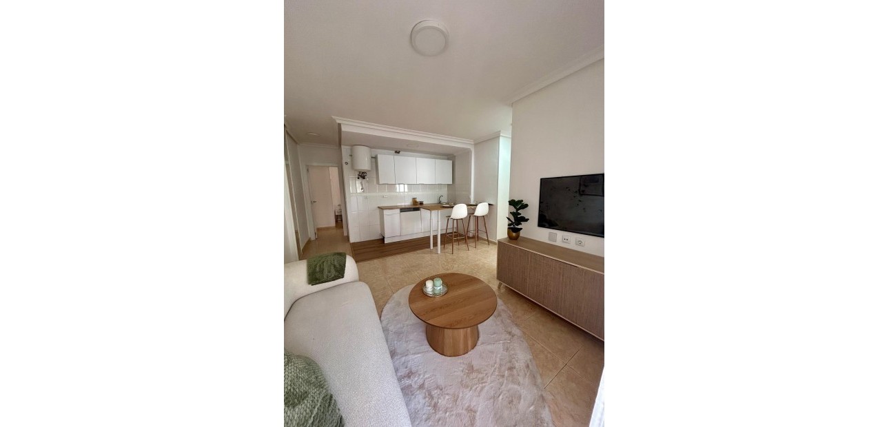 Herverkoop - Appartement / flat -
Torrevieja - Centro