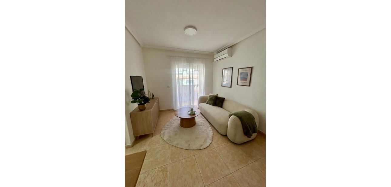Herverkoop - Appartement / flat -
Torrevieja - Centro