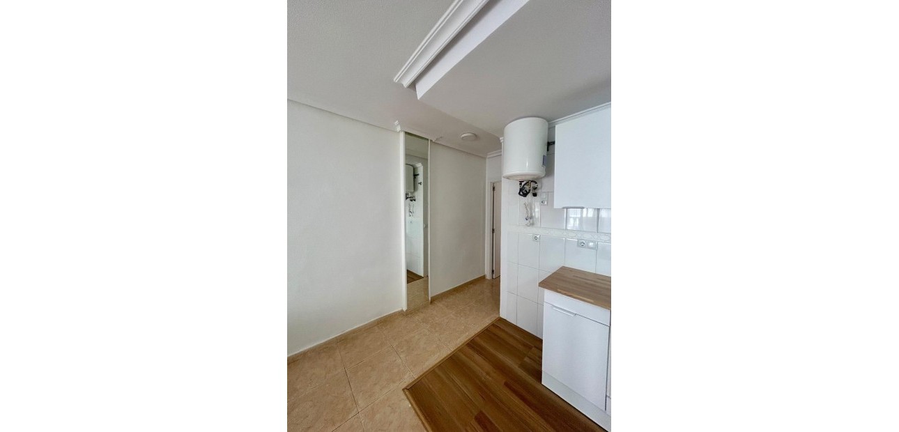 Herverkoop - Appartement / flat -
Torrevieja - Centro
