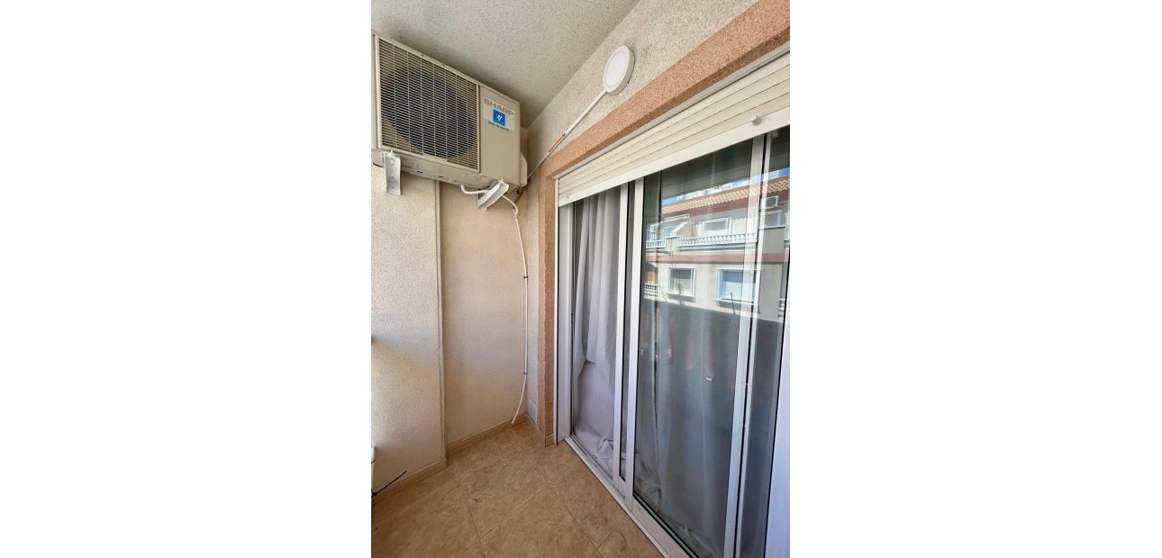 Herverkoop - Appartement / flat -
Torrevieja - Centro