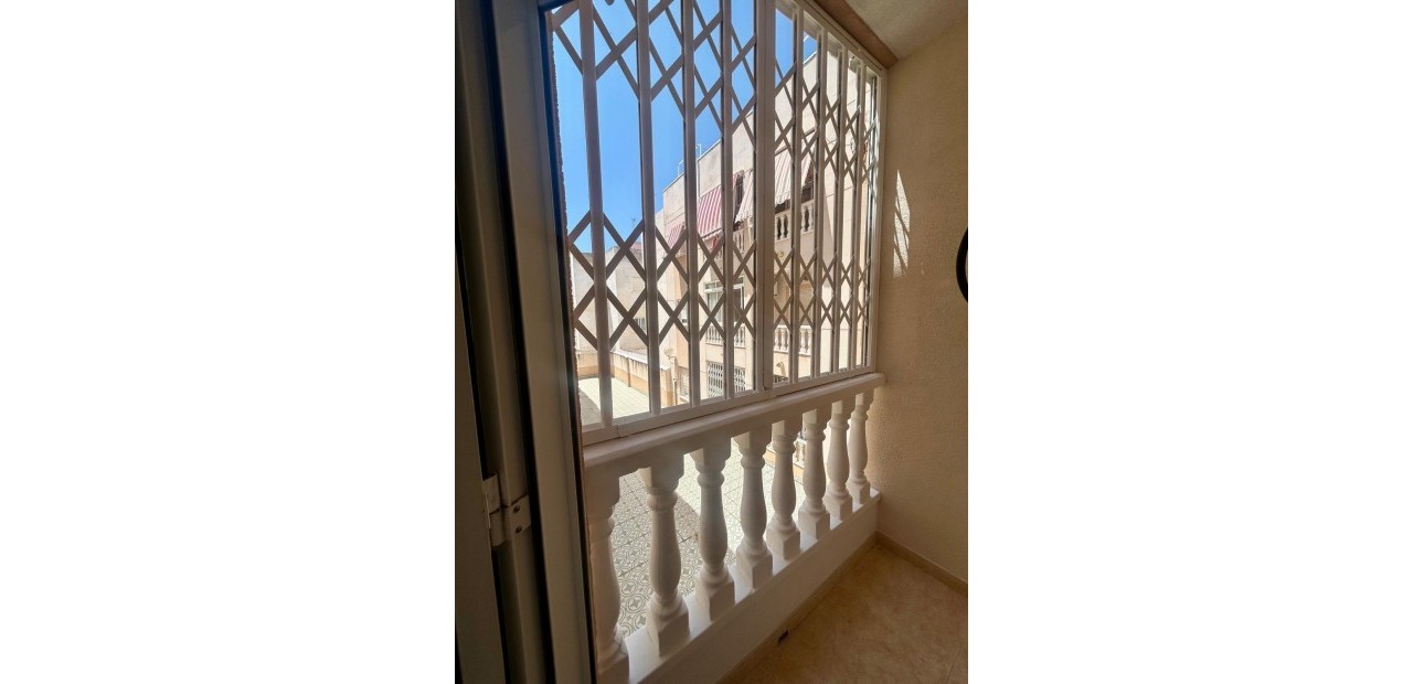 Herverkoop - Appartement / flat -
Torrevieja - Centro