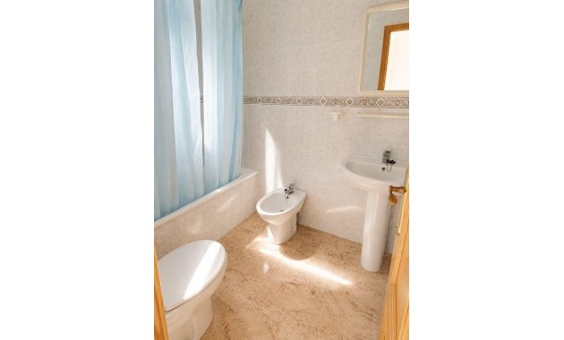 Herverkoop - Appartement / flat -
Torrevieja - torrevieja