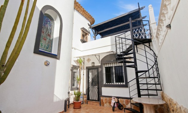 Venta - Detached Villa -
Ciudad Quesada - La Marquesa