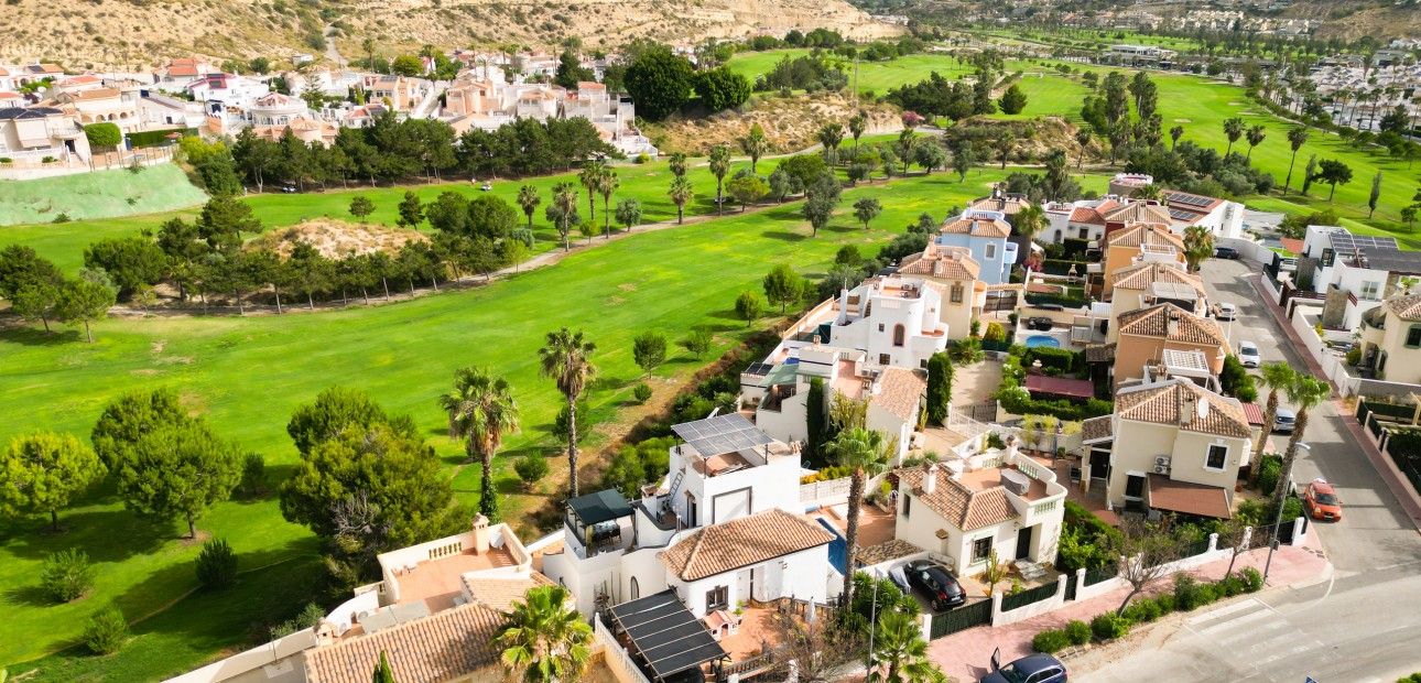 Venta - Detached Villa -
Ciudad Quesada - La Marquesa
