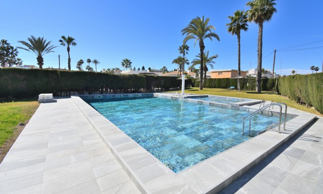 Venta - Apartamento / piso -
Orihuela Costa - Playa Flamenca