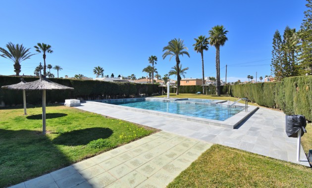 Venta - Apartamento / piso -
Orihuela Costa - Playa Flamenca