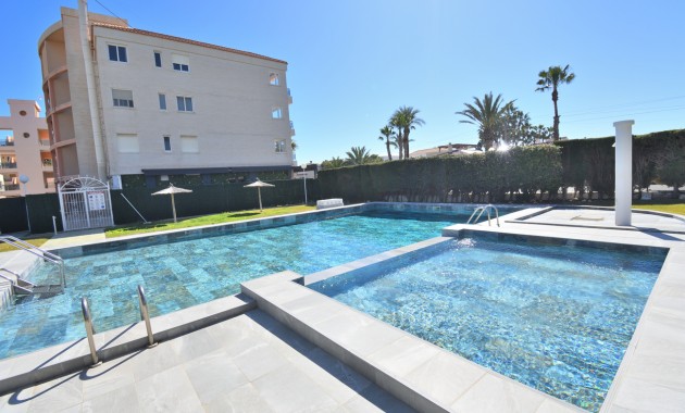 Venta - Apartamento / piso -
Orihuela Costa - Playa Flamenca