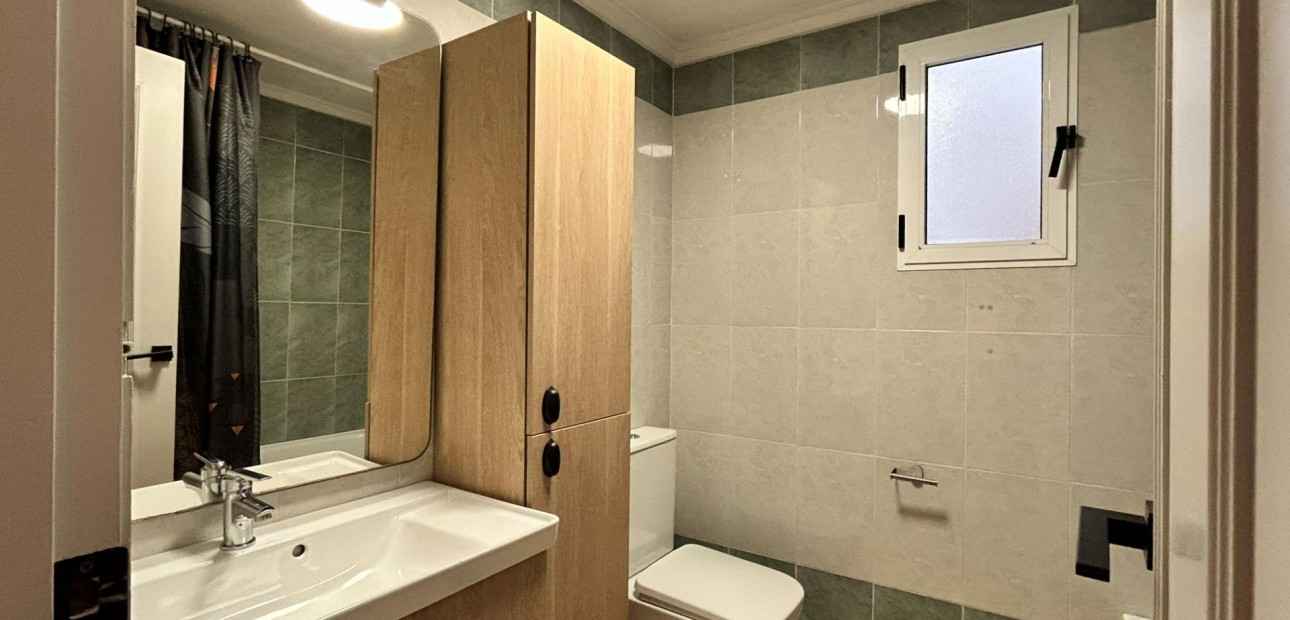 Herverkoop - Appartement / flat -
Torrevieja - Centro