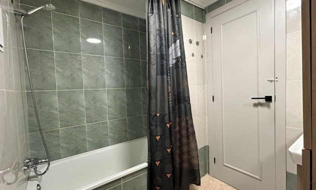 Herverkoop - Appartement / flat -
Torrevieja - Centro