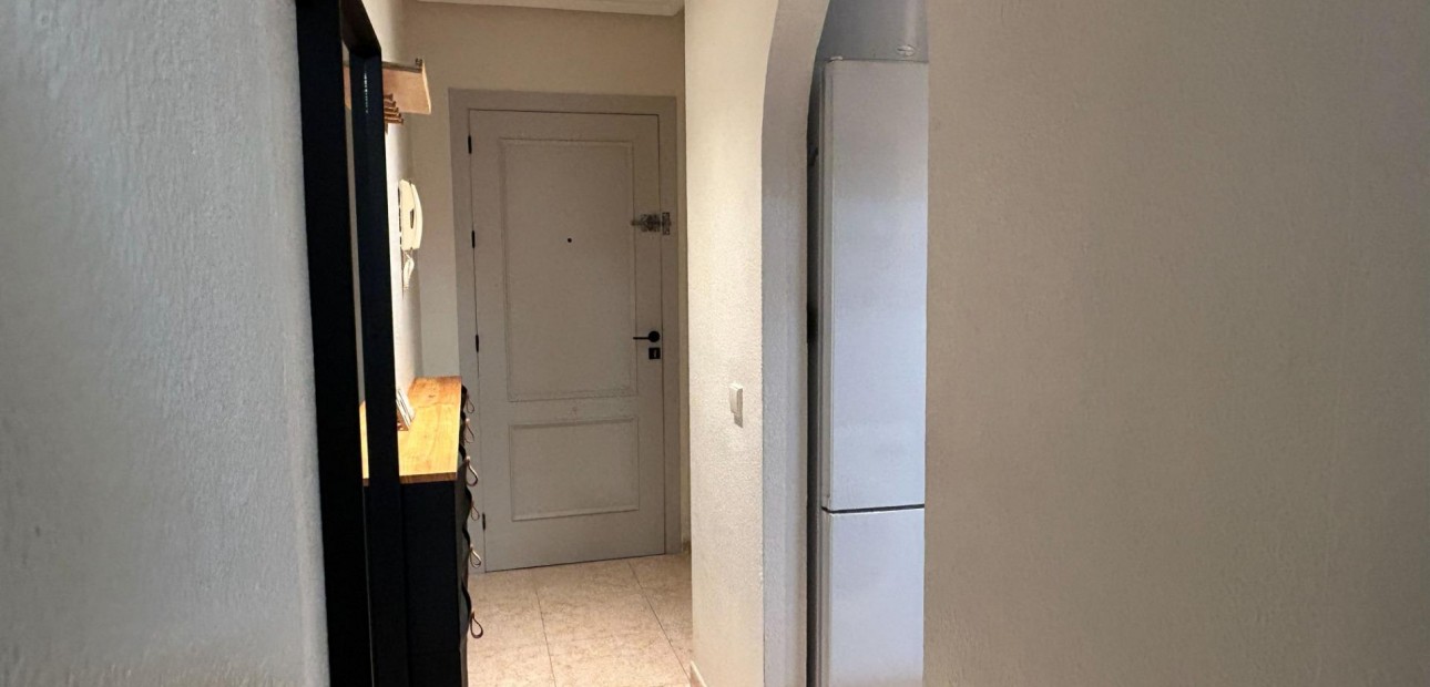Herverkoop - Appartement / flat -
Torrevieja - Centro