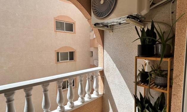 Herverkoop - Appartement / flat -
Torrevieja - Centro