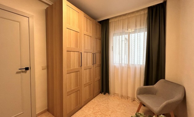 Herverkoop - Appartement / flat -
Torrevieja - Centro