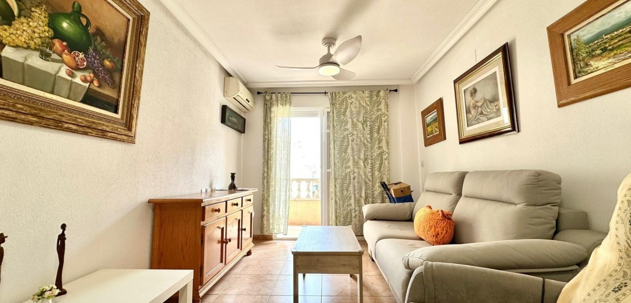 Herverkoop - Appartement / flat -
Torrevieja - Centro