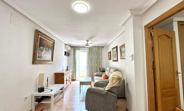 Herverkoop - Appartement / flat -
Torrevieja - Centro