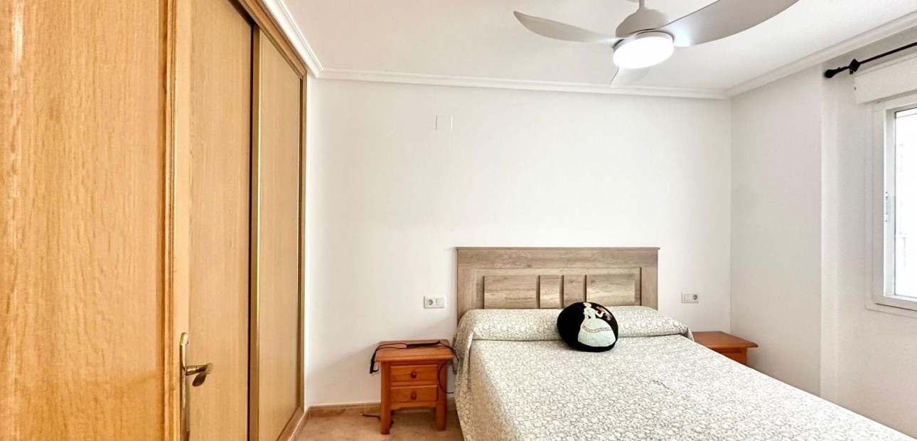 Herverkoop - Appartement / flat -
Torrevieja - Centro