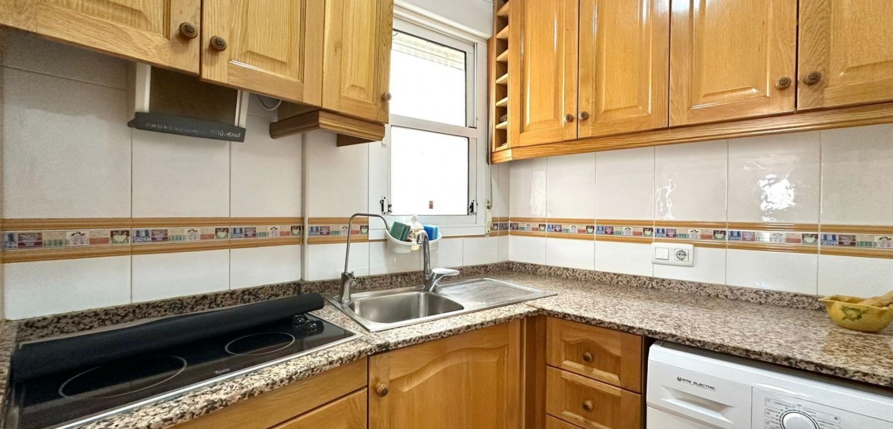 Herverkoop - Appartement / flat -
Torrevieja - Centro