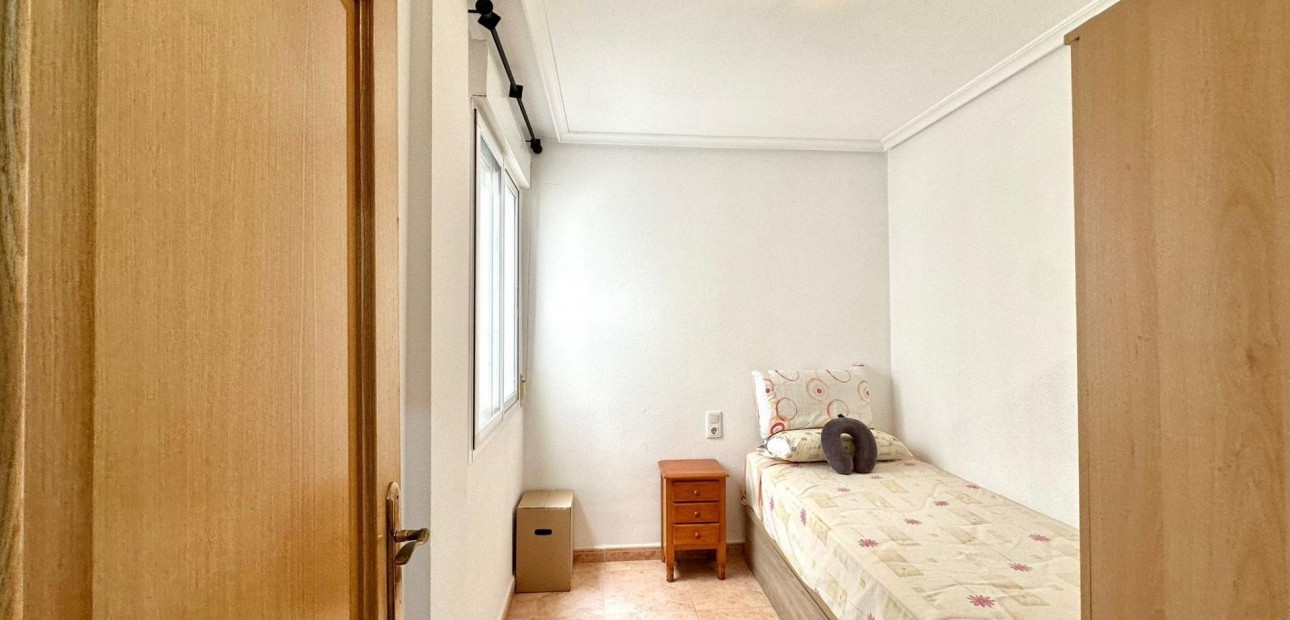 Herverkoop - Appartement / flat -
Torrevieja - Centro