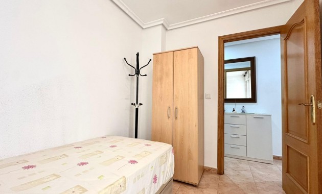 Herverkoop - Appartement / flat -
Torrevieja - Centro