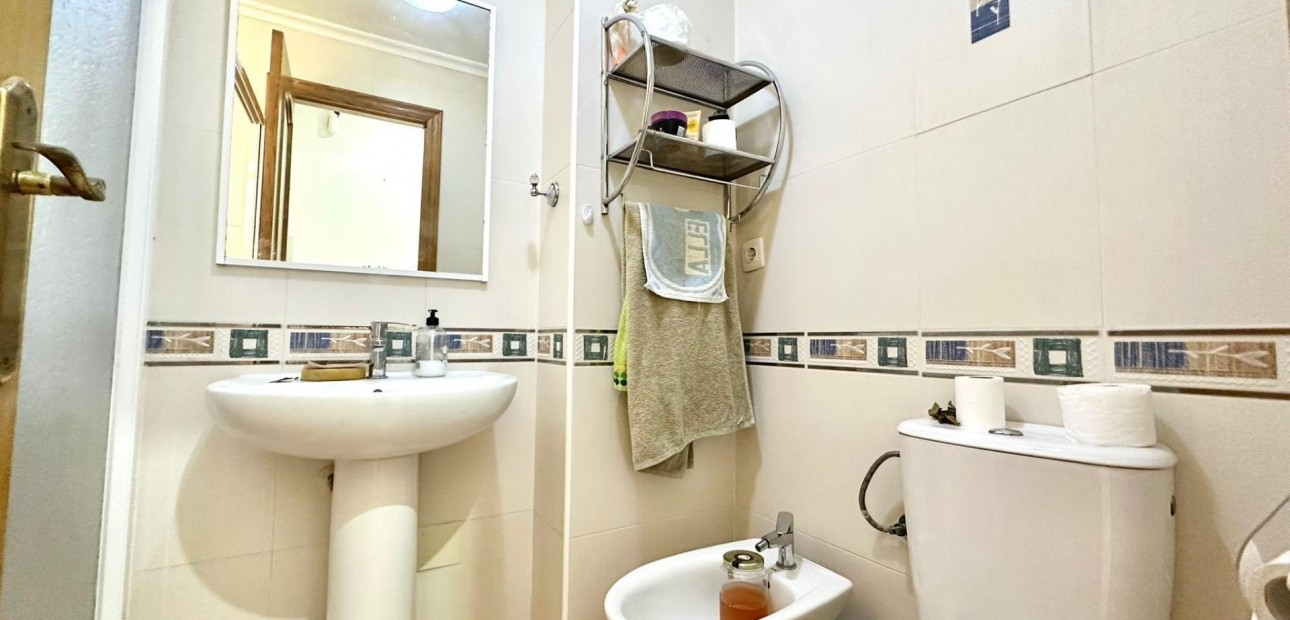 Herverkoop - Appartement / flat -
Torrevieja - Centro