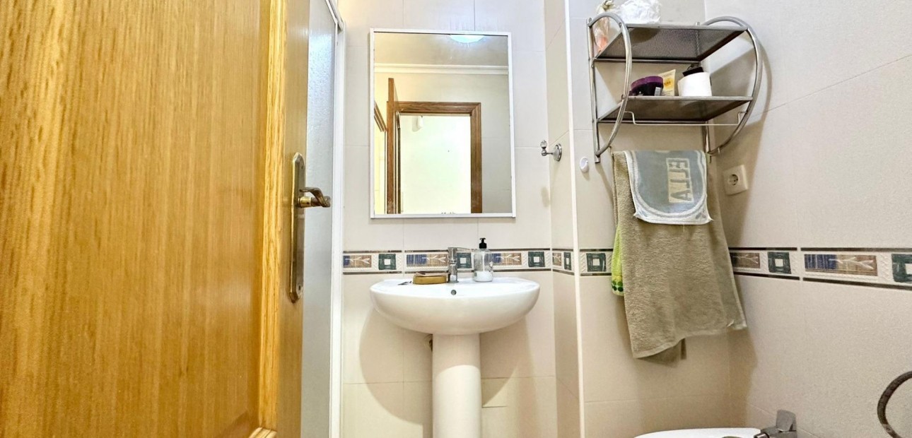 Herverkoop - Appartement / flat -
Torrevieja - Centro