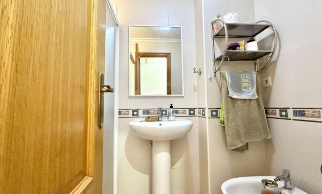 Herverkoop - Appartement / flat -
Torrevieja - Centro