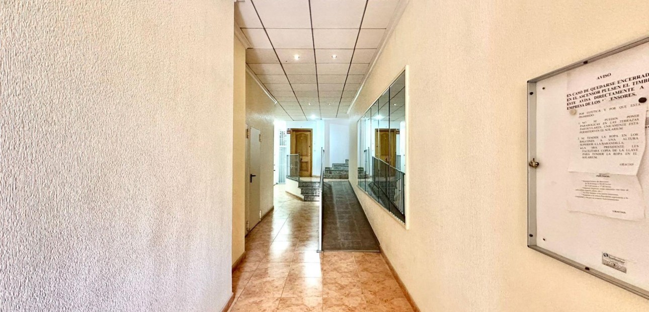 Herverkoop - Appartement / flat -
Torrevieja - Centro