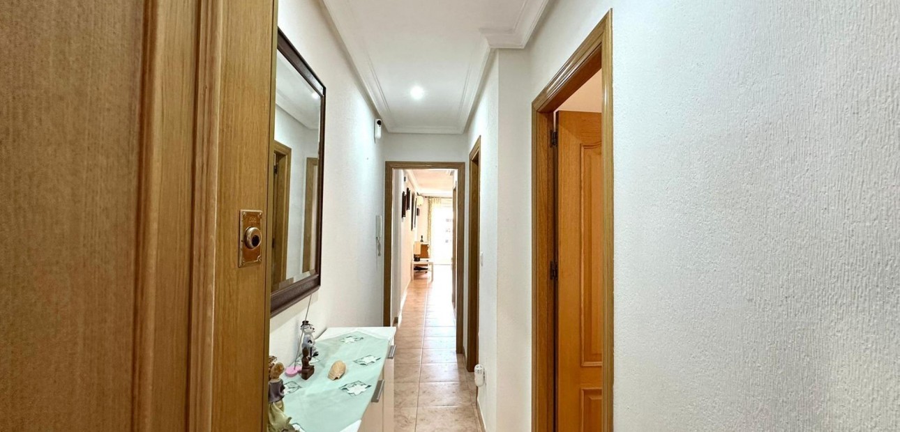 Herverkoop - Appartement / flat -
Torrevieja - Centro