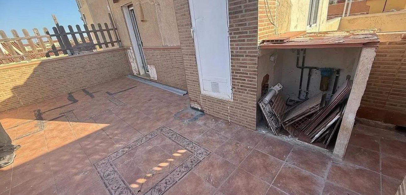 Herverkoop - Bungalow -
Torrevieja - Torreblanca