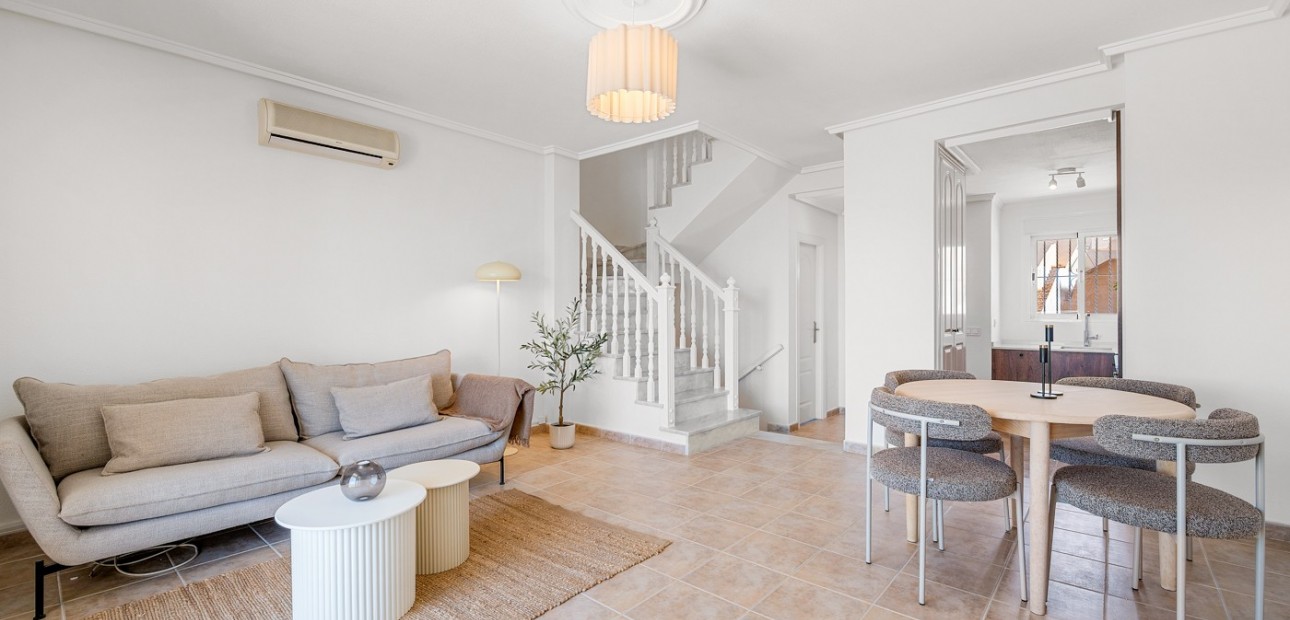 Herverkoop - Semi Detached Villa -
Ciudad Quesada - Ciudad Quesada - Town