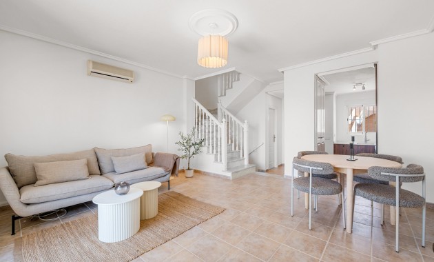 Herverkoop - Semi Detached Villa -
Ciudad Quesada - Ciudad Quesada - Town
