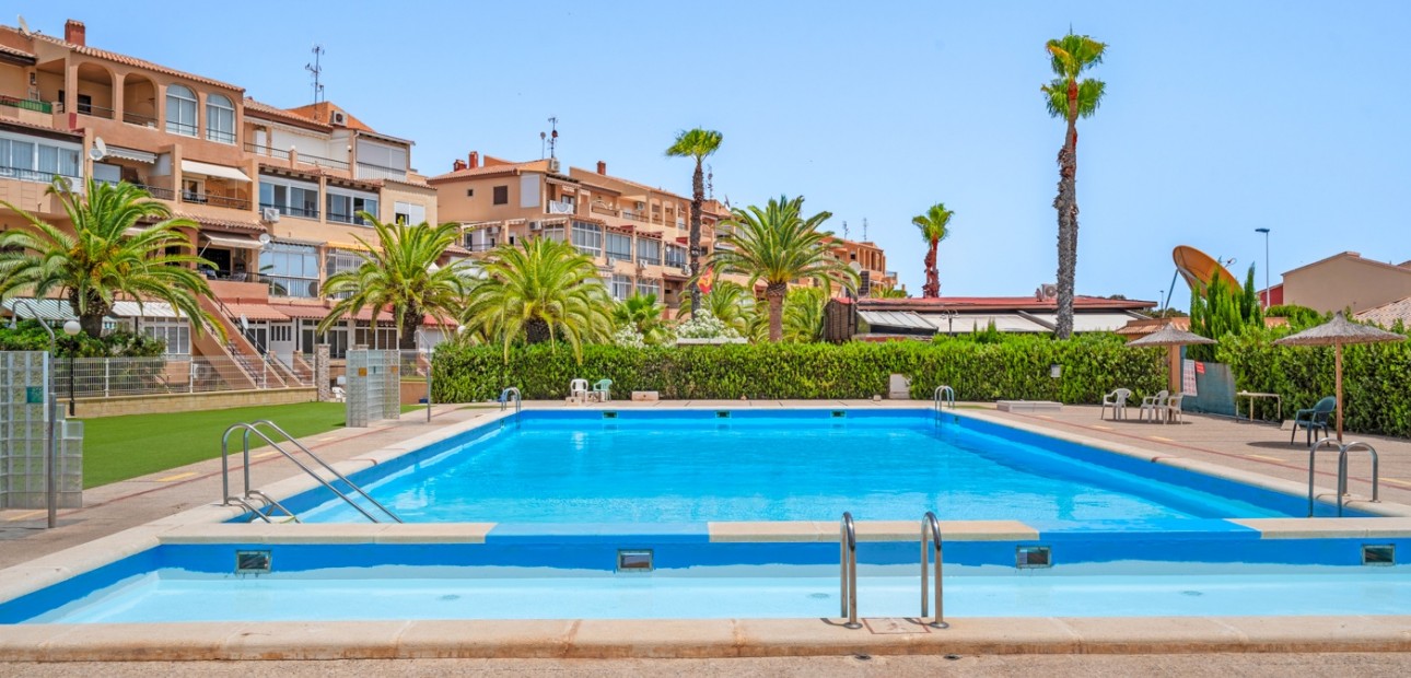 Herverkoop - Appartement / flat -
Torrevieja - Torrevieja - Aguas Nuevas