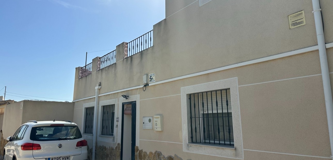 Venta - Adosado -
Benejúzar