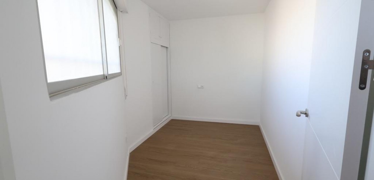 Herverkoop - Appartement / flat -
Orihuela Costa - La Zenia