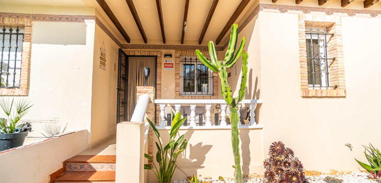 Sale - Apartment / flat -
Orihuela Costa