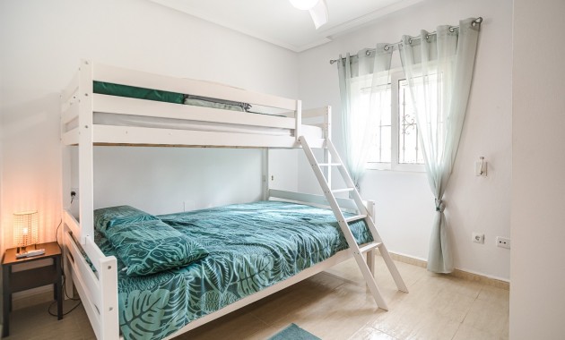 Sale - Apartment / flat -
Orihuela Costa