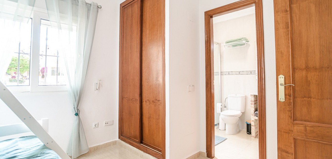 Sale - Apartment / flat -
Orihuela Costa