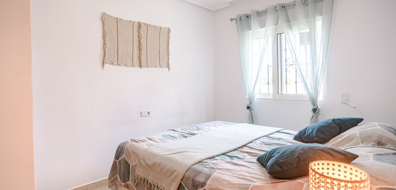 Sale - Apartment / flat -
Orihuela Costa