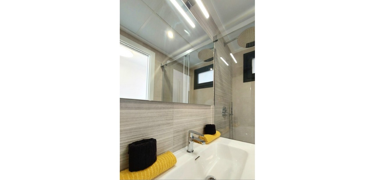 Sale - Apartment / flat -
Orihuela Costa - Villamartín