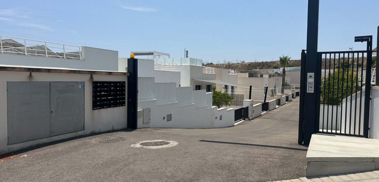 Herverkoop - Villa -
San Miguel de Salinas - San Miguel Salinas