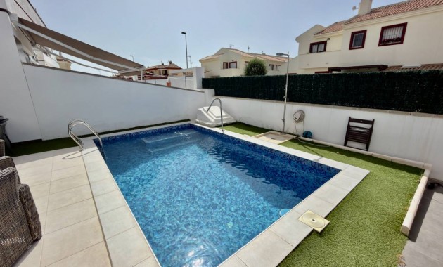 Sale - Villa -
Ciudad Quesada - Costa Blanca
