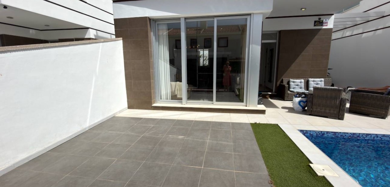 Sale - Villa -
Ciudad Quesada - Costa Blanca