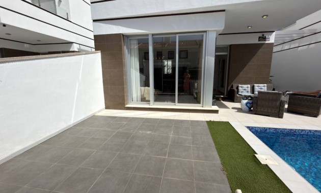 Sale - Villa -
Ciudad Quesada - Costa Blanca
