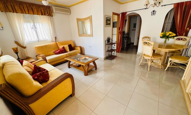 Sale - Townhouse -
Orihuela - Entre Naranjos Vistabella
