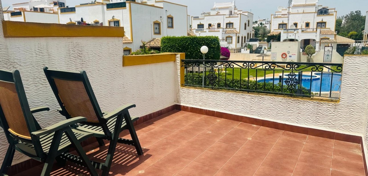 Sale - Townhouse -
Orihuela - Entre Naranjos Vistabella